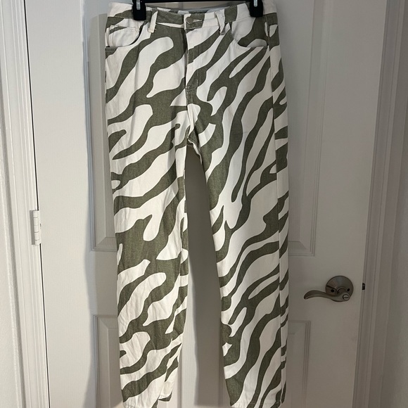 Green/White Zebra Striped Straight-Legged Jeans - Picture 2 of 3